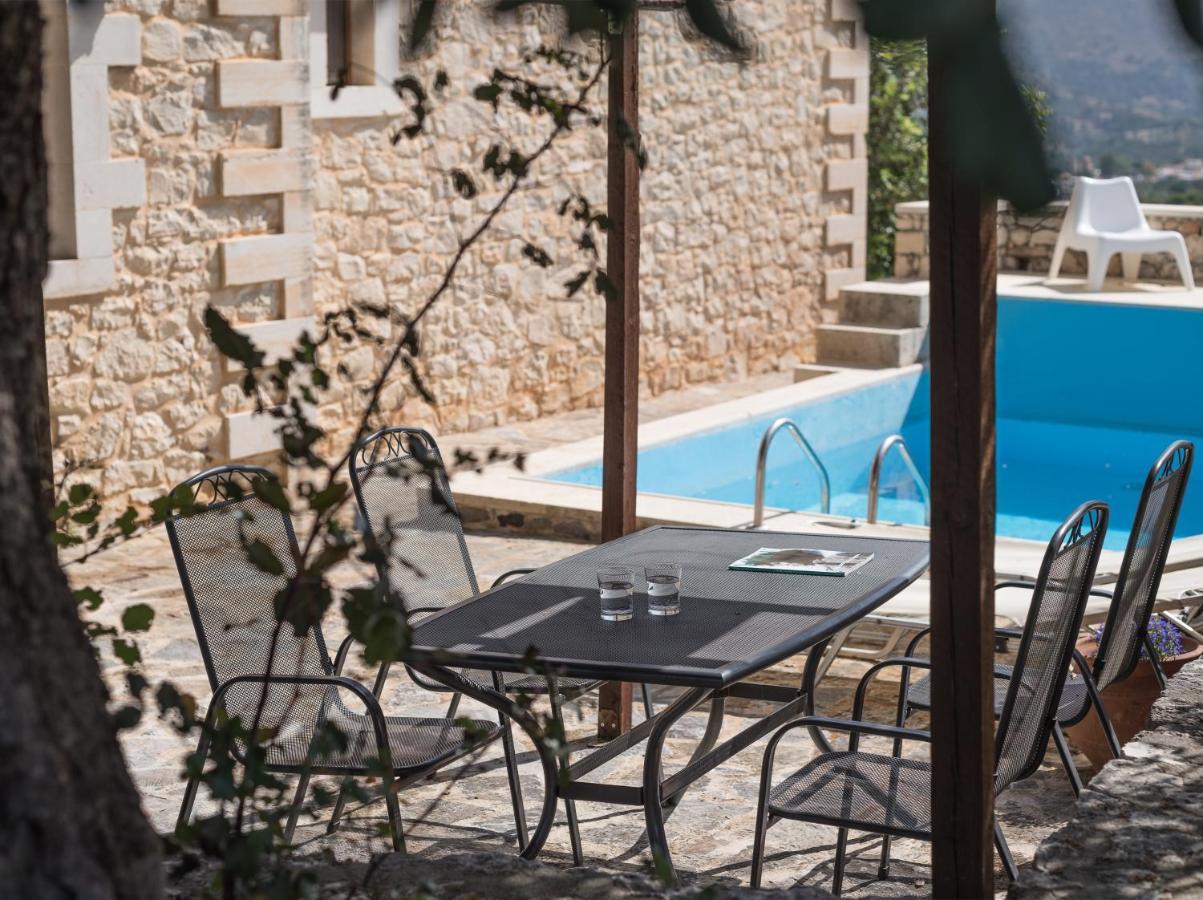 Koules Estate, With Private Pools & Bbq - Embracing Nature, By Thinkvilla Argouli Exterior photo